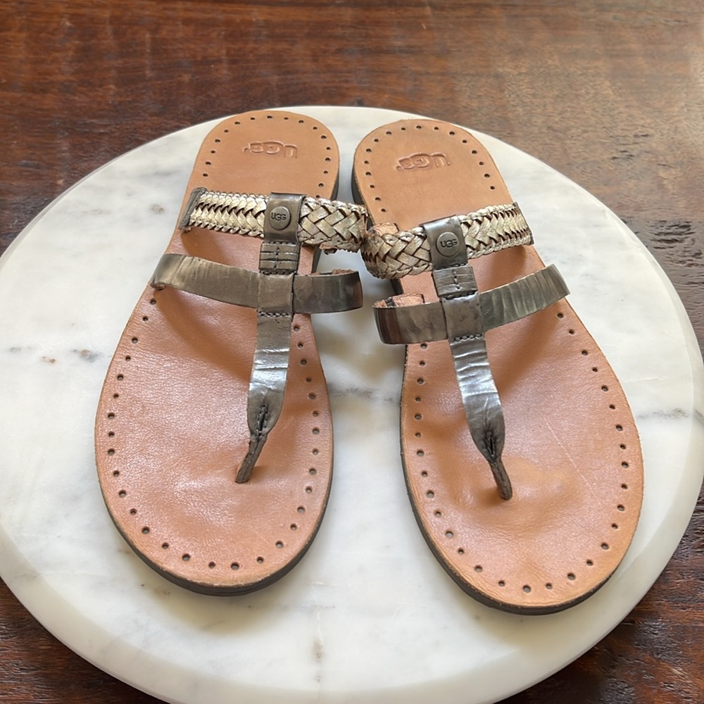 UGG Audra Casual Thong Silver Leather Braided Flip Flop Sandals Women's Size 10